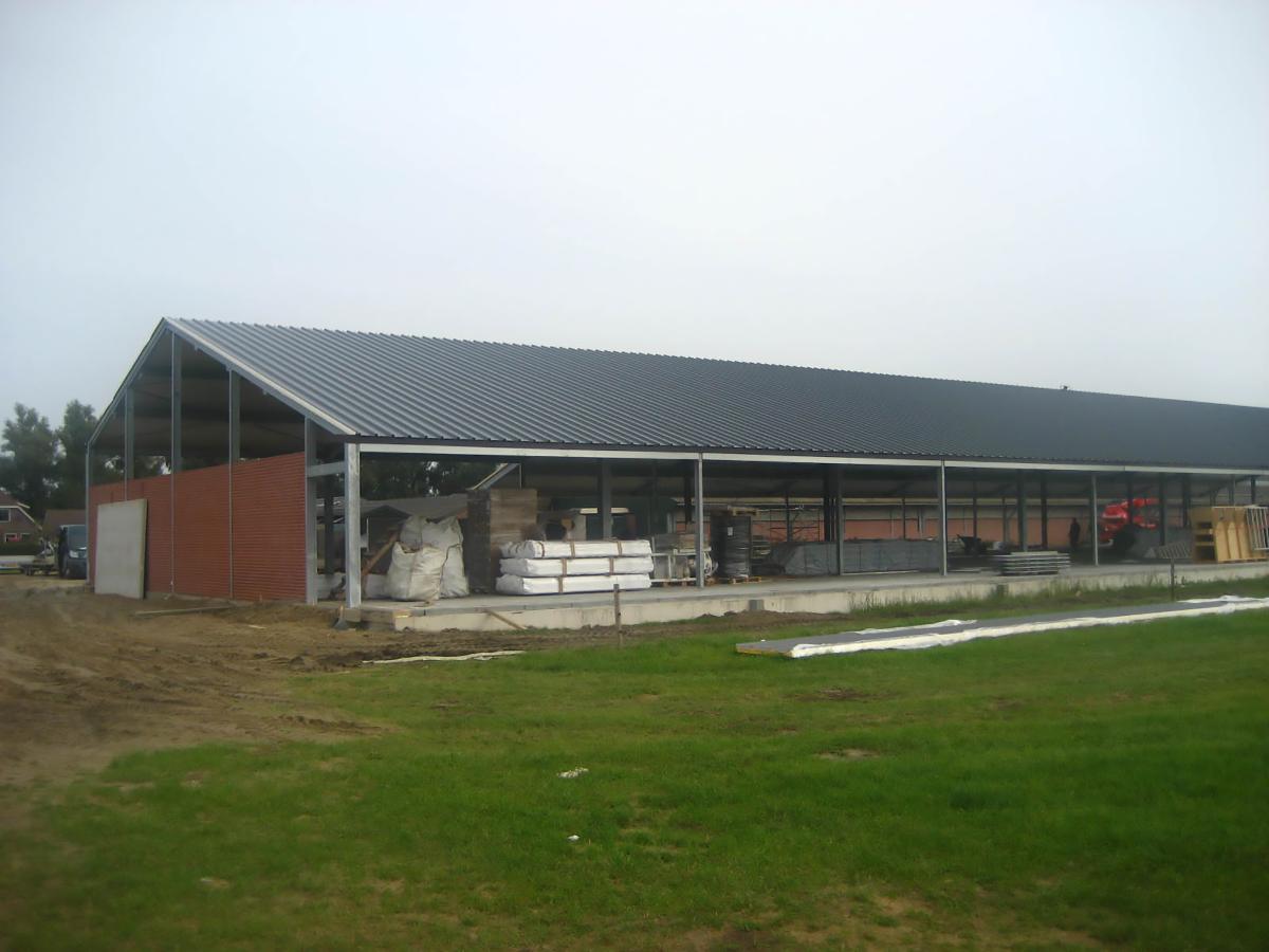 JI Roof PIR - Panels - Agricultural building - Left view