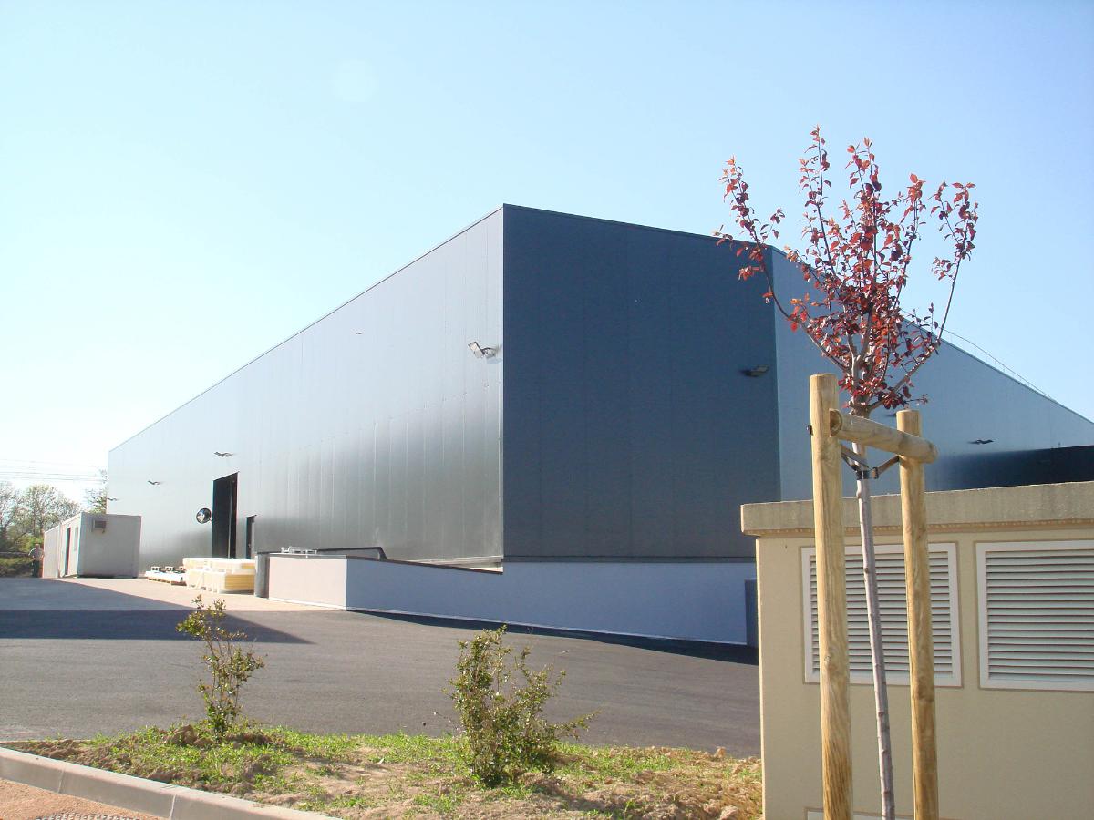 JI Vulcasteel Wall - Panels - Industrial site - Front view 4