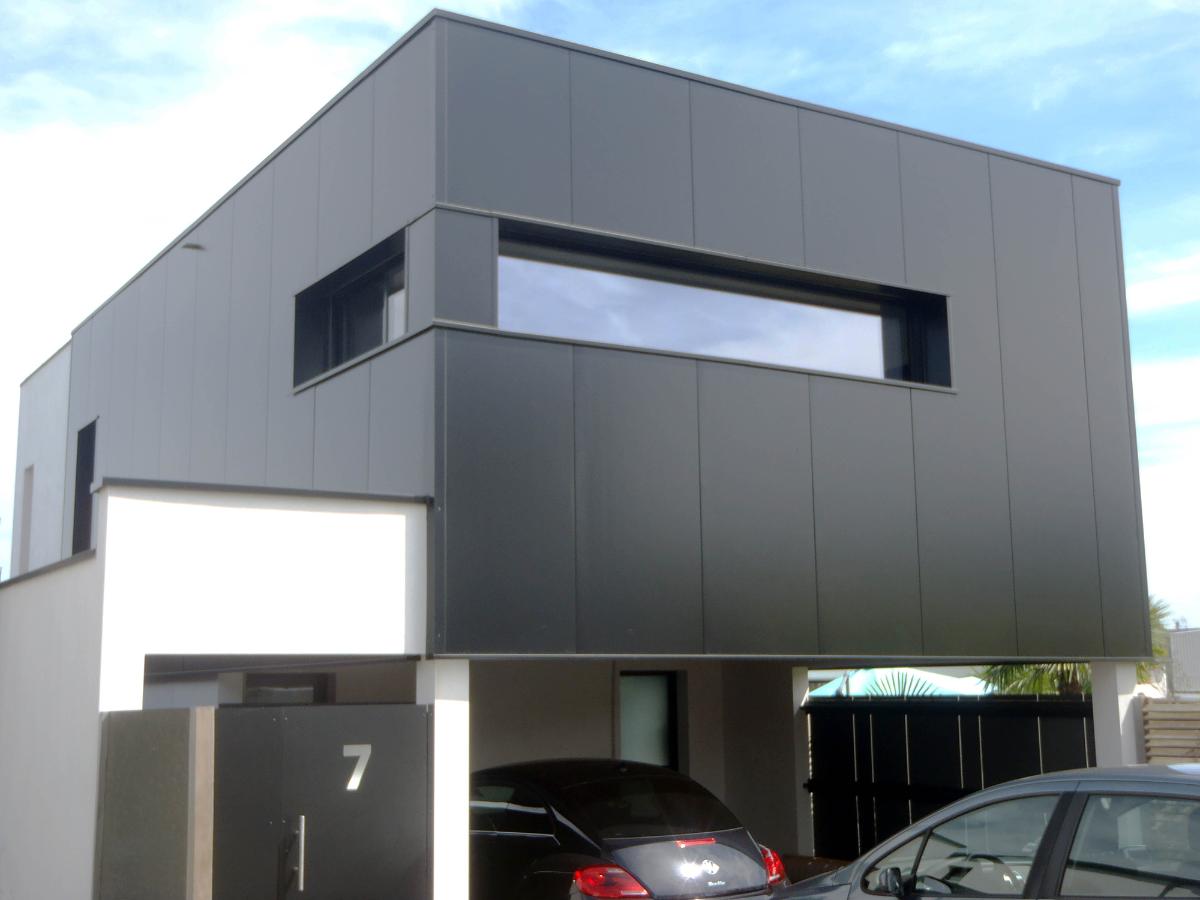 JI Wall 1000SF PIR - Panels - Architect's house - Front view 3