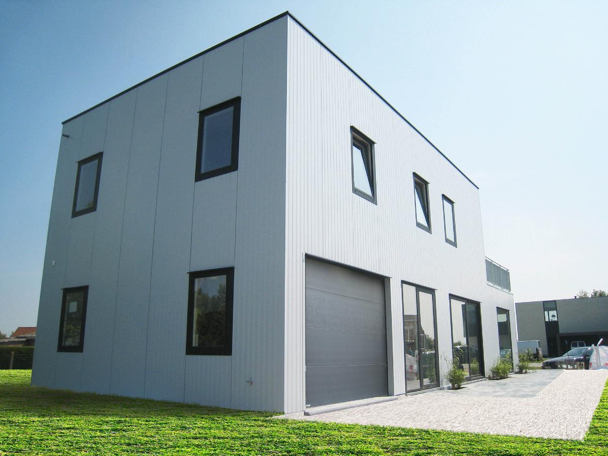 JI Wall PIR - Panels - House Belgium - Front view 2